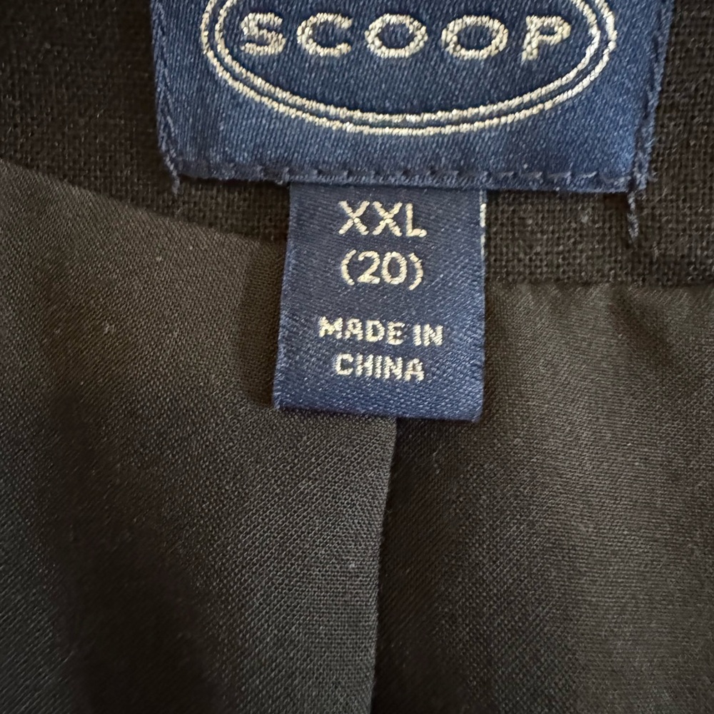 Black Linen Button-Up Vest - NWT - Picture 3 of 4